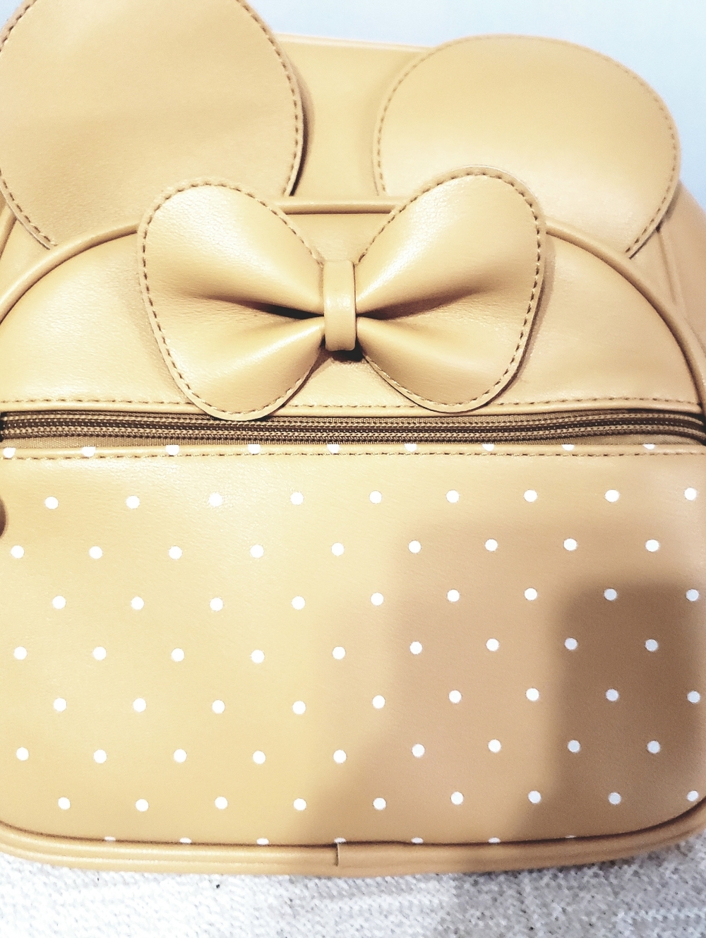 WOMANS NETWORK TECHNOLOGIES POLKA DOT BOW ACCENT SMALL BACKPACK/ HANDBAG. KL828.